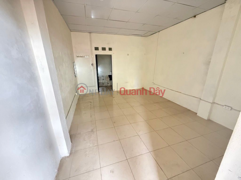 Property Search Vietnam | OneDay | Residential Sales Listings Street-facing property on Hoang Sam street, 36m² x 3 floors, old house, price 21.5 billion VND, corner plot, excellent for business.