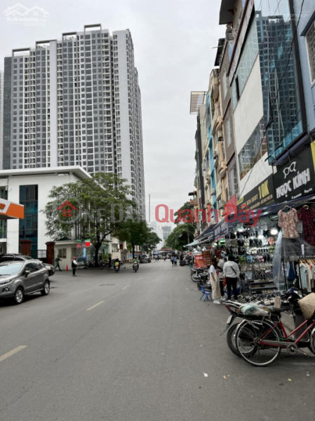 Property Search Vietnam | OneDay | Nhà ở, Niêm yết bán | SIÊU HOT-SIÊU HIẾM-ĐỈNH CỦA ĐỈNH CHÓP
mặt phố NAM ĐÔNG,ĐỐNG ĐA 5 tâng 70m2 giá chào 25 tỷ
