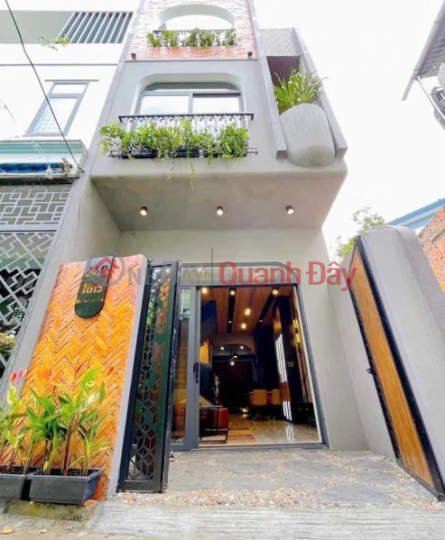 BEAUTIFUL HOUSE 3 storeys TRAN CAO VAN STREET - DA NANG CITY Sales Listings