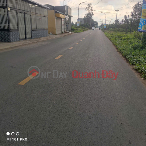 BEAUTIFUL LAND - GOOD PRICE - Owner Needs to Quickly Sell 2-FRONTAGE Plot of Land on 30\/4 Street, Ward 3, Soc Trang City _0
