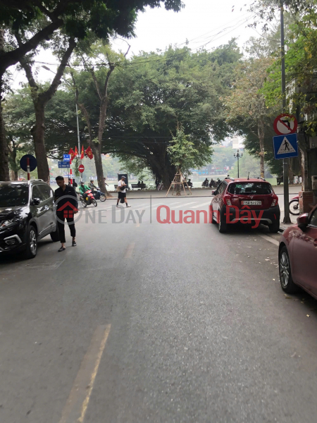 House for sale in Bao Khanh Alley, 15m2, 5 floors, 15.5 billion VND, excellent for business, generating 35 million VND\\/month in rental income., Vietnam | Sales | đ 15.5 Billion