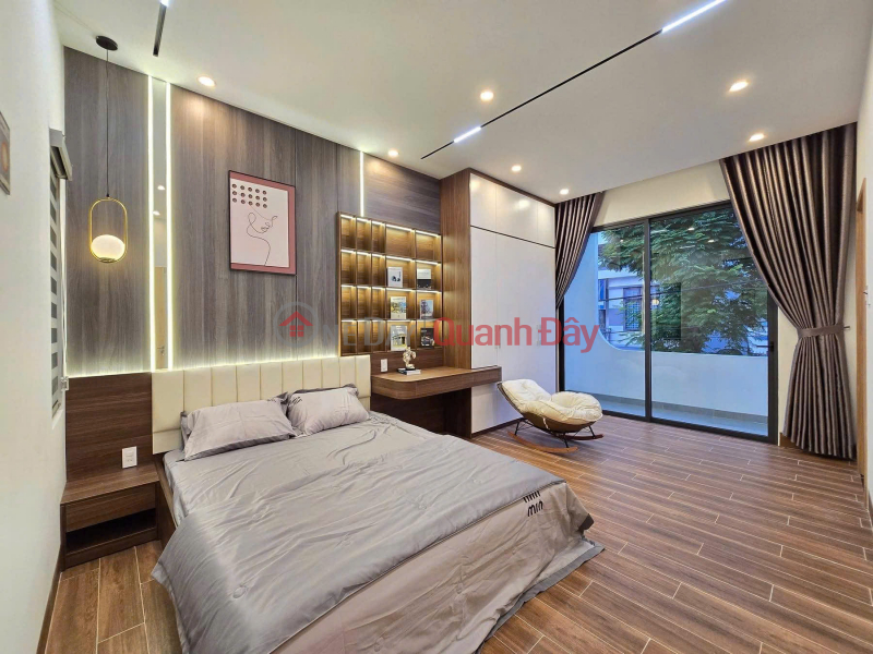đ 7.65 Billion, 3-STORY HOUSE FOR SALE ON HOA MINH 10 STREET - NEAR THE BEACH