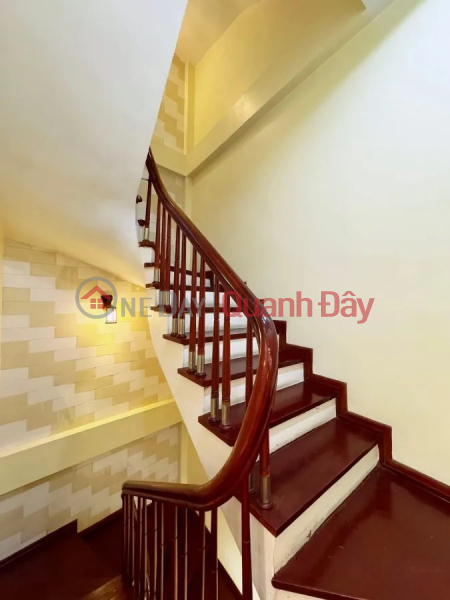 đ 7,25 tỷ BÁN NHÀ: Nguyễn Khang .DT: 34m2 - 5 tầng - MT 3.5m - 7.25 tỷ