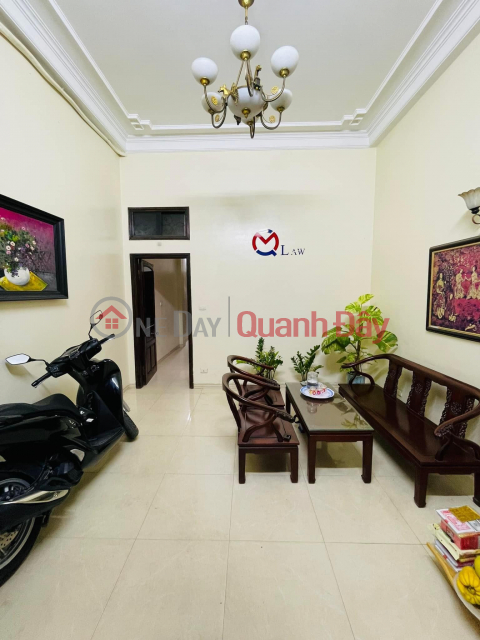 The Owner Needs to Quickly Sell the House on Tran Quoc Hoan Street, Cau Giay Town. Homeowners Build Hearts. At Extreme Likes. _0