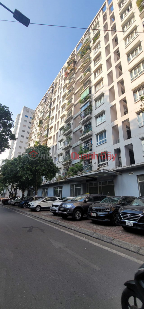 Apartment for sale CT3 Hoang Cau, 2 bedrooms, 1 bathroom, 62m2, lake view, walking street, price only 4.9X billion _0