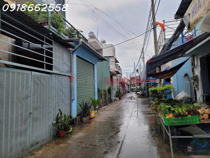 HOUSE IN CAR ALLEY ON HO HOC LAM STREET, 129M2, 500m from Go! Supermarket, 1000m from Aeon Supermarket. URGENT SALE FOR CHEAP PRICE Vietnam | Sales | đ 8.5 Billion