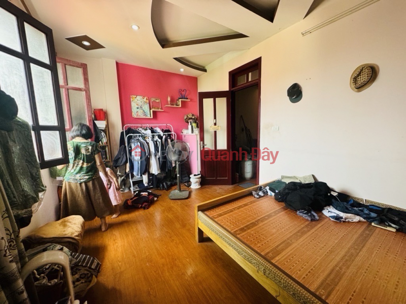 đ 9.9 Billion BEAUTIFUL HOUSE FOR TET - AIRY AND SMOOTH ALLEY - 6 FLOORS WITH FULL FUNCTION - ELEVATOR WAITING AREA.