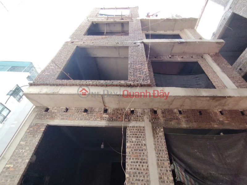 Selling a block of 10 newly built houses in Phuc Loi - spacious area, elevator, 5 floors x 6 bedrooms - slightly over 7 billion VND. Sales Listings