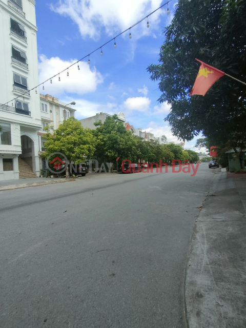 Selling villa plot 180M horizontal 9.5M Van Cao Dang Lam Hai An _0