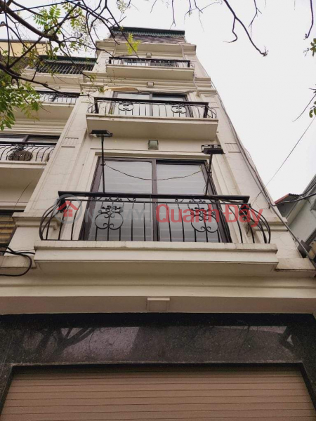 BEAUTIFUL HOUSE FOR SALE IN DONG NGOC - BAC TU LIEM DISTRICT - CONSTRUCTION PEOPLE - NEAR MARKET - Area 34M2, MT5m, 5 FLOORS - PRICE OVER 4 BILLION Sales Listings