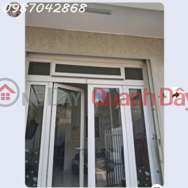 House for sale on Pham Ngu Lao street, right in the center of Da Lat, 200m from Xuan Huong Lake. _0