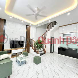 Private house for sale in Van Cao, Ba Dinh - 55mx4 floors - rough alley for business - over 10 billion, contact 0817606560 _0