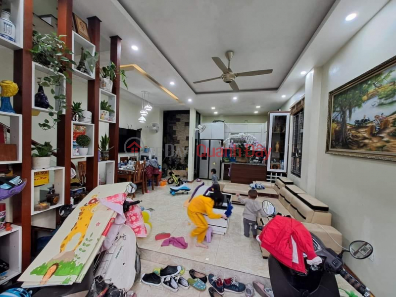 House for sale in Xuan La lane dt: 50m Mt: 5m location corner lot through car lane Sales Listings