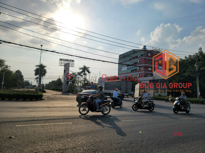 Beautiful land for sale, 3 frontages, right at the gate of Bien Hoa 2 Industrial Park, price only 6.5 billion Vietnam Sales đ 6.5 Billion