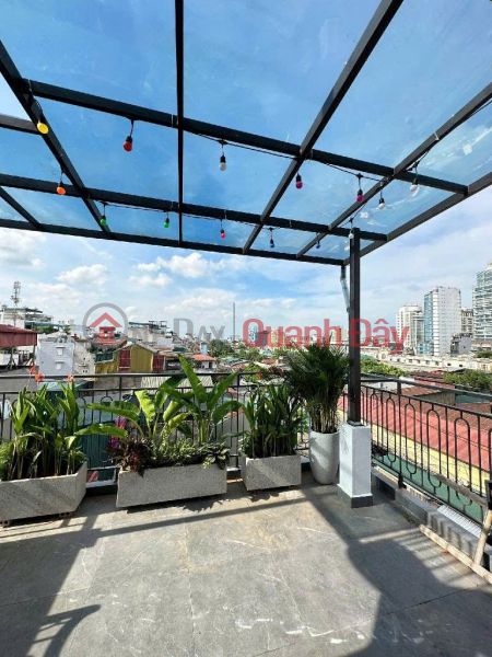 đ 11.4 Billion | BEAUTIFUL HOUSE IN THE CENTER OF TRAN QUY CAP - TEMPLE OF LITERATURE - FULL OF FACILITIES - TOP SECURITY