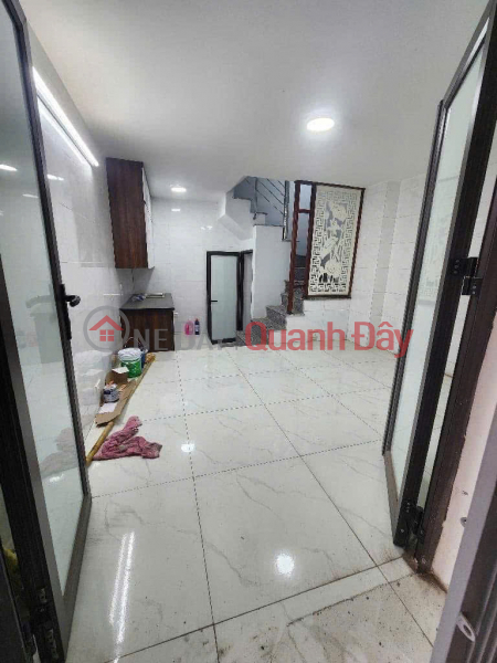 House for sale in Linh Nam, 19m2, 3 floors, 2 bedrooms, price 1.68 billion, shared title Sales Listings