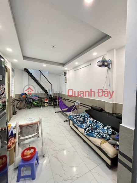 Property Search Vietnam | OneDay | Residential Sales Listings Alley 3-Wheel Huynh Van Banh, 26m2, 2 floors, ready to move in, only a little over 3 floors.