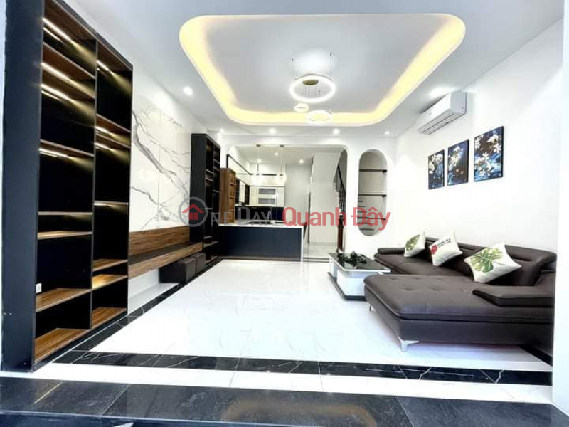 Selling Truong Dinh townhouse, 50m x 4 floors, high-class furniture, price 5 billion 500 Sales Listings