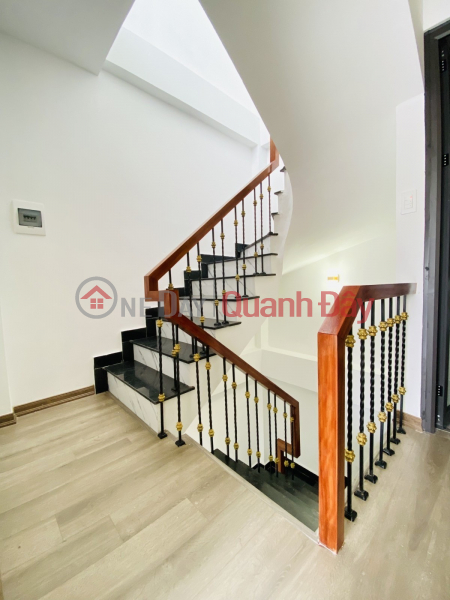 SUPER PRODUCT IN NORTHERN TU LIEM FOR URGENT SALE - NEW HOUSE 6 FLOORS ELEVATOR, 5 CARS PARKING 10M AWAY - 31M2 X 6 FLOORS X 4.48 BILLION, Vietnam, Sales đ 4.48 Billion