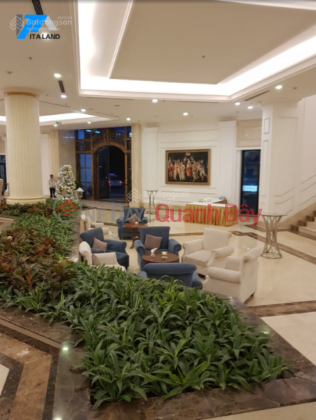 Property Search Vietnam | OneDay | Residential | Rental Listings, Super hot Grade A office for rent, corner lot between Ngo Quyen and Trang Tien streets, area 100m2, 266m2