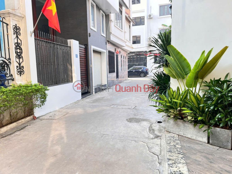 đ 16,8 tỷ, BÁN NHÀ MỚI - Ô TÔ VÀO NHÀ -FULL NỘI THẤT Việt Hưng- Long Biên 47 m2 X5 Tầng 16.8 tỷ.