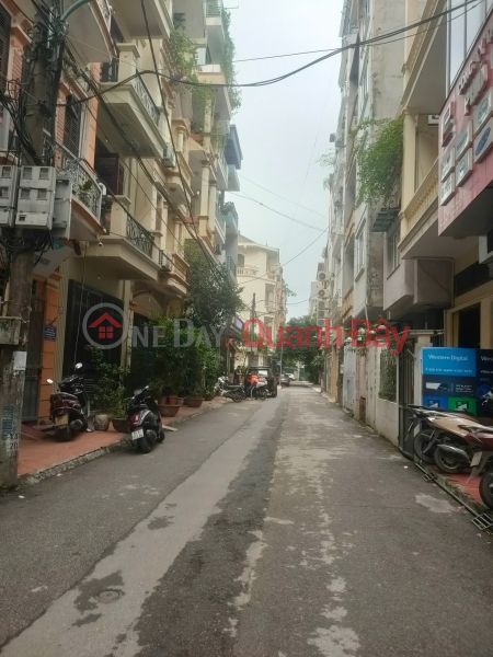 , Please Select | Residential Sales Listings | đ 15.9 Billion
