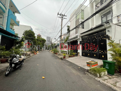 House for sale in Hoang Ngoc Phach, Tan Phu - Area 95m2, Front 4m7 - Alley 10m wide for trucks _0