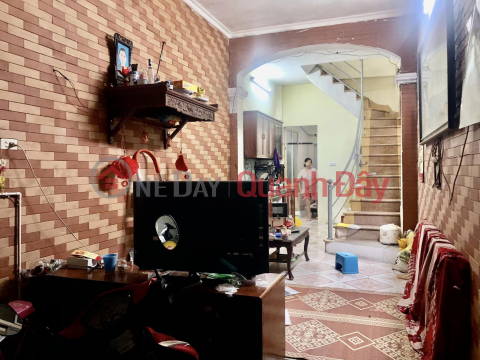 House for sale Nghia Dung, Ba Dinh, area 41m x 3T, only 3.5 billion, near the car, three-car lane to the house _0