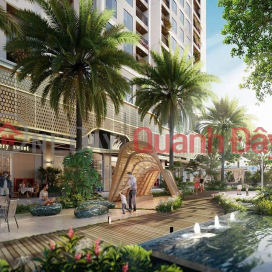 The Emerald Boulevard, a symbol of luxury, is located right on the main road of National Highway 13. _0