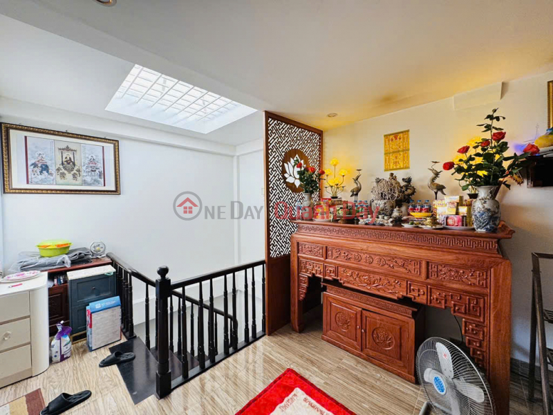 Only 1 house on Lac Long Quan near the car, fully furnished 72m² price 11.5 billion Vietnam | Sales đ 11.5 Billion