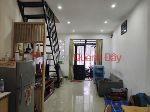 ► House on Le Duan alley, 40.8m2, 4m wide, wider at the back, 2 clean floors, 2 bedrooms, 2 bathrooms, slightly over 3 billion VND. _0