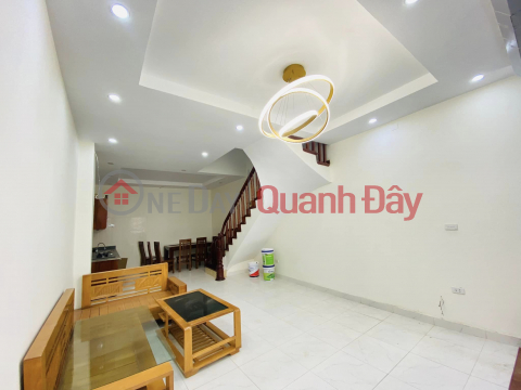 54m Front 5m Price 5.9 Billion Chua Boc Street. Self-Building Solid House. Do Sat Door Car. Owner Thien Chi Sell. _0
