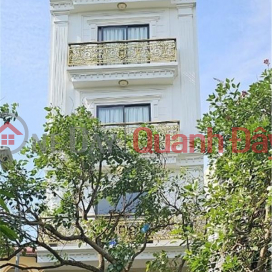 Nhà mặt phố Nguyễn Văn Cừ, 2 thoáng, vỉa hè đá bóng, 100m2, 4.5 mt, giá 15.8 tỷ. _0