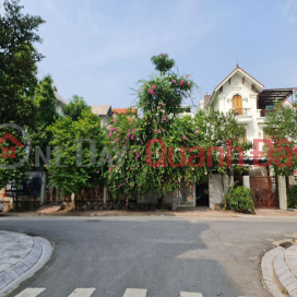 House for sale in Da Ton, Gia Lam, Hanoi. Area 200m2, 2 floors, 1 attic, 15m wide road, wide sidewalk. Contact 0989894845 _0