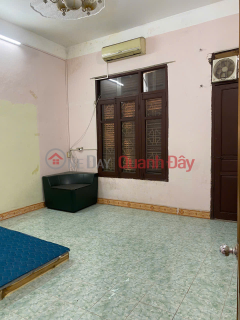 Room for rent on Giai Phong street (near Cau Vuot),2.5 million\/room _0