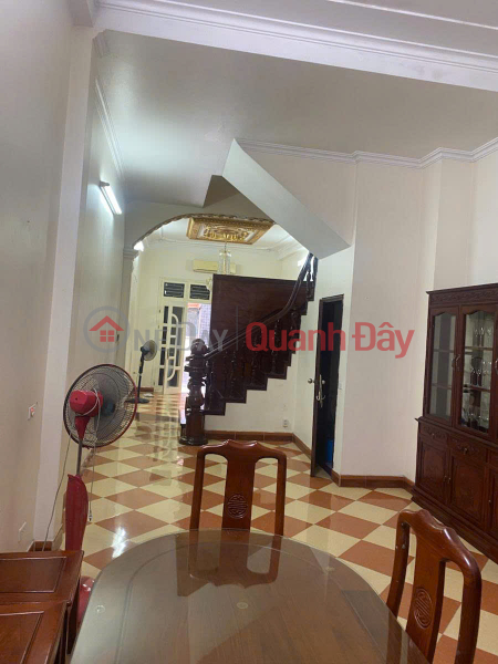 House for sale in lane 640 Nguyen Van Cu, Long Bien, 64m2, 2 open spaces, 4m frontage, price 14 billion for car, business Sales Listings