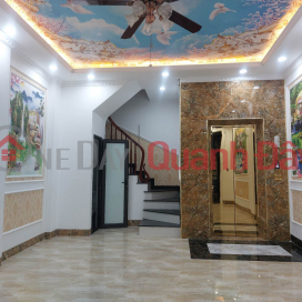 House for sale 56m2 Nghi Tam street, Tay Ho Garage 2 Car 6 bedrooms Elevator Enter 9.1 Billion _0