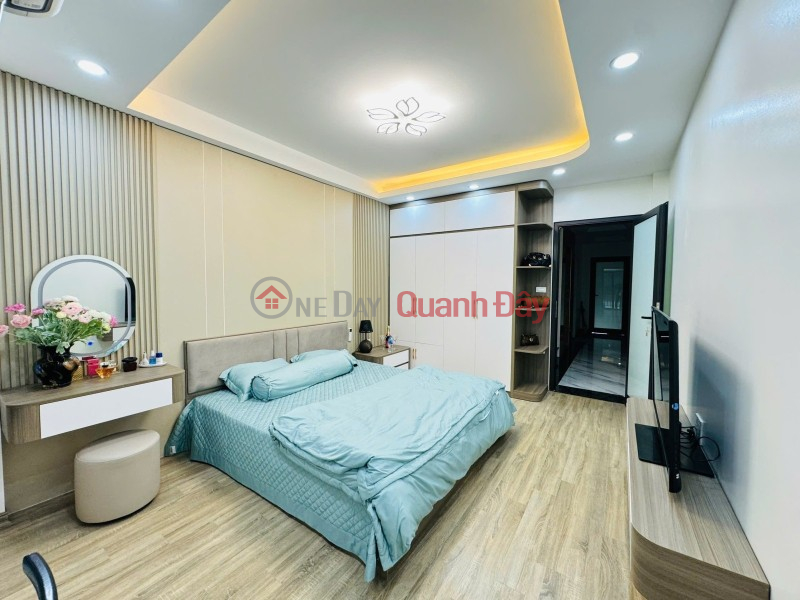 đ 13,8 tỷ BÁN NHÀ RIÊNG 5 Tầng Phố Nguyễn Sơn 60 m2 mặt tiền 4m X 13.5 tỷ Long Biên-Hà Nội.