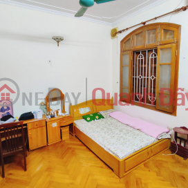 House for sale 46m2 Thuy Khue street, Tay Ho 11 rooms Cash flow 700 million\/year Price 6.2 billion VND _0