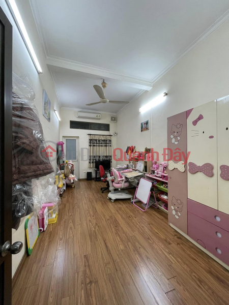 đ 3.6 Billion House for sale in Lenh Cu, Kham Thien Dong Da 32m, 4T, alley, 2 open, bagac phi, 3.6 billion