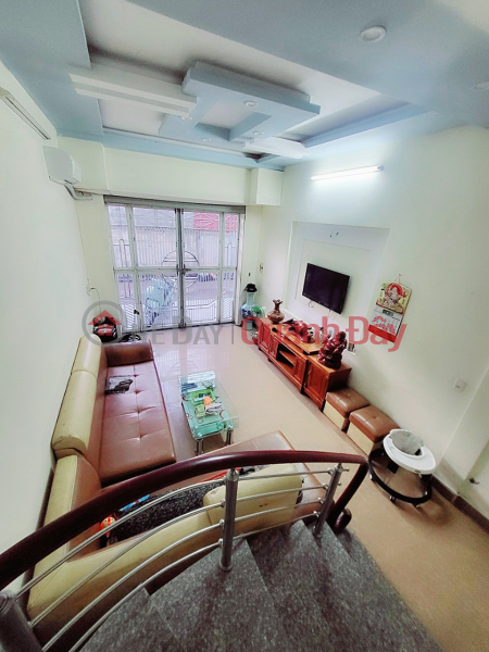 Selling Vinh Tien townhouse with 3 floors, parking all day, only 2.2 billion VND Sales Listings