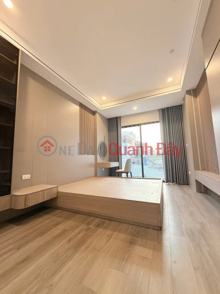 Bán nhà mới phố Việt Hưng 33 m2 X 5 tầng X 6.99 tỷ Long Biên Hà Nội.Ngõ rộng full nội thất về ở ngay., Việt Nam Bán | đ 6,99 tỷ
