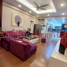 (100% real news) Apartment 100m2 x 3 bedrooms with car parking at Star Tower - Northeast balcony - Furniture 600 million _0