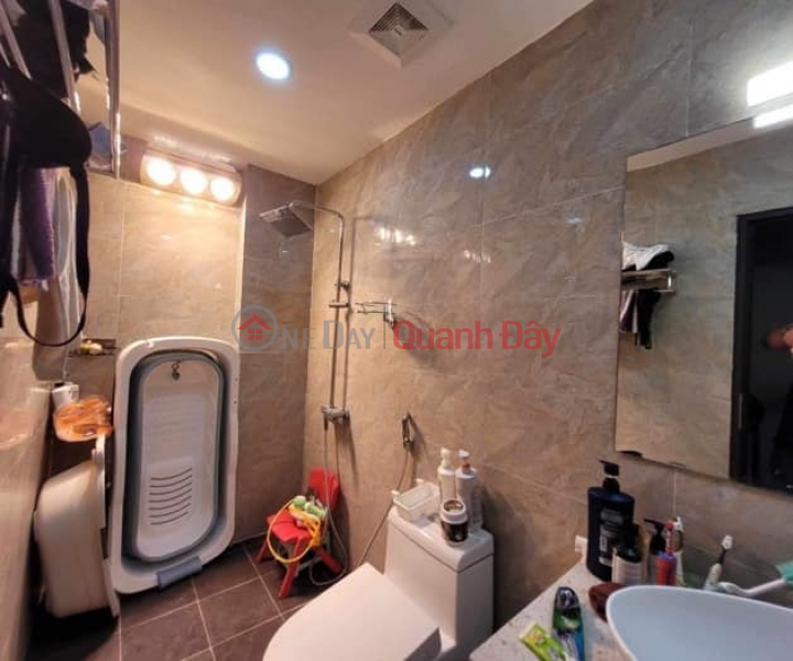 TRUNG TÂM ĐỐNG ĐA - HƠN 5 TỶ - NHÀ MỚI Ở NGAY - GẦN PHỐ - ĐỦ TIỆN ÍCH Việt Nam, Bán | đ 5,4 tỷ