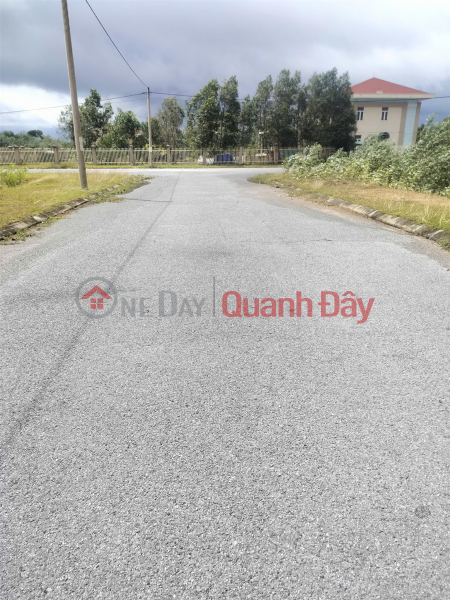  Please Select, Residential Sales Listings đ 1.5 Billion