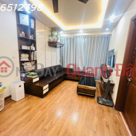 Cần bán nhanh căn 2 ngủ, 2 vs tầng trung toà GEMEK 2 tại dự án Gemek Premium _0
