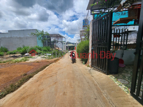 Land for sale 128.3m2 Ly Thuong Kiet Street Lien Nghia Town - Duc Trong _0