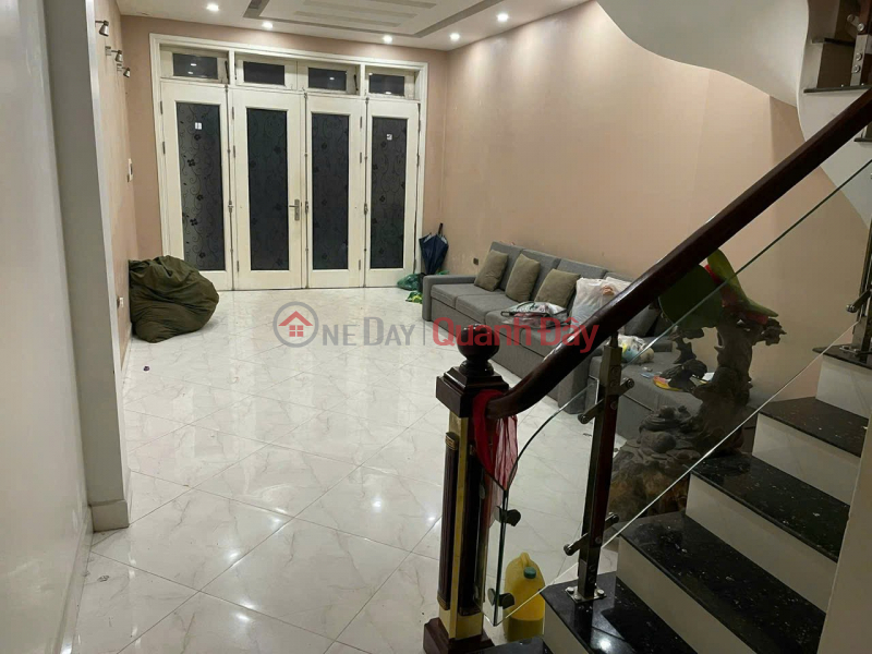 , Please Select, Residential, Sales Listings | đ 6.5 Billion