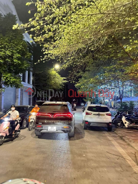 House for sale in Xuan Dinh town - CAR - HUGE CASH - alley - 122m2 - ONLY 12 BILLION Sales Listings