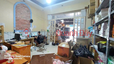 STREET FRONTAGE, CASH FLOW 7 million\/month, AREA 74m2 x 3 FLOORS, DISTRICT 2, new and ready to move in, only 4 billion. _0